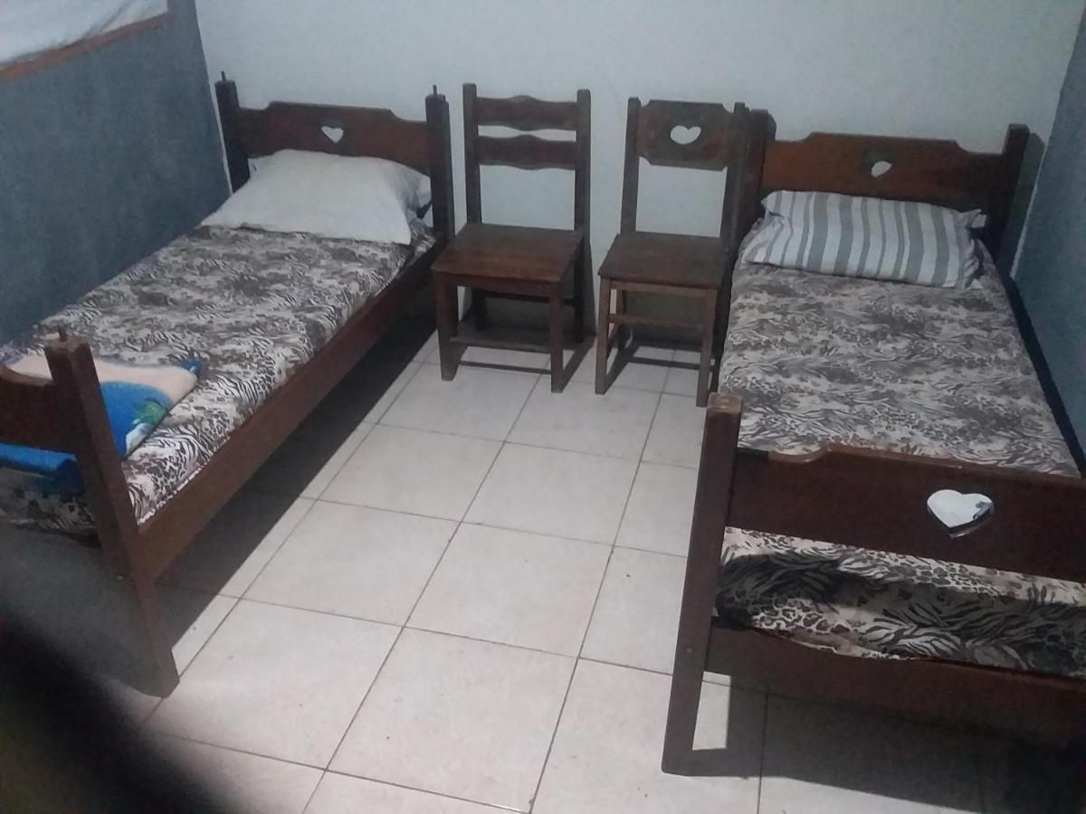Hostel El Caleuche リオ・ダス・オストラス エクステリア 写真